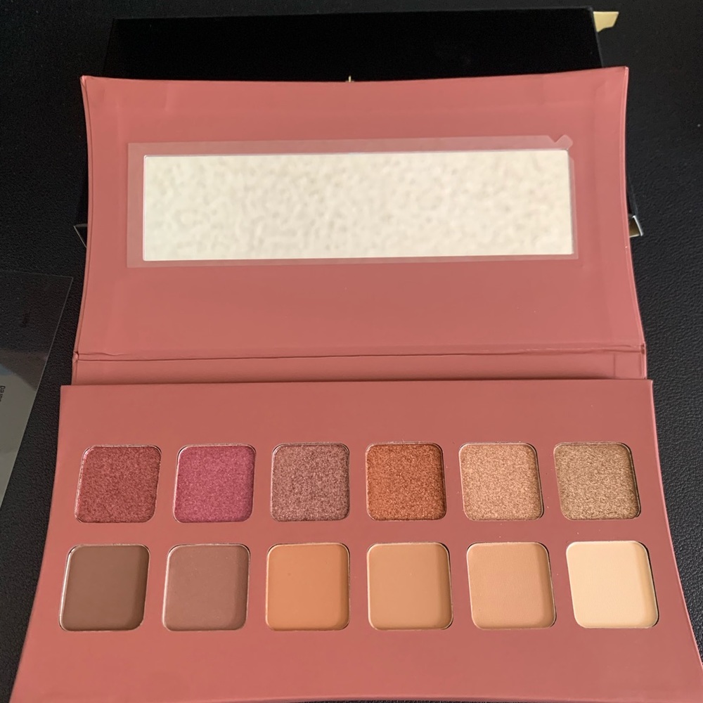 Illamasqua Unveiled Artistry Palette